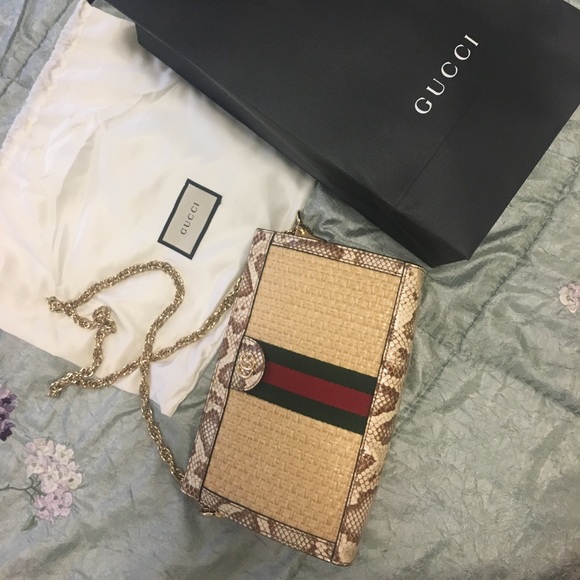 LIMITED EDITION. SPRING COLLECTION. Gucci Ophidia Straw Small Shoulder Bag. - Picture 2 of 9